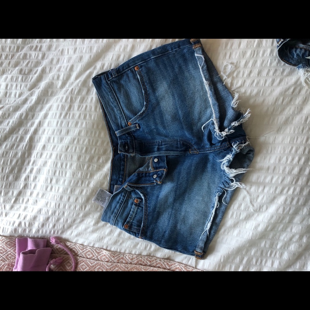 Levi’s medium wash Jean shorts